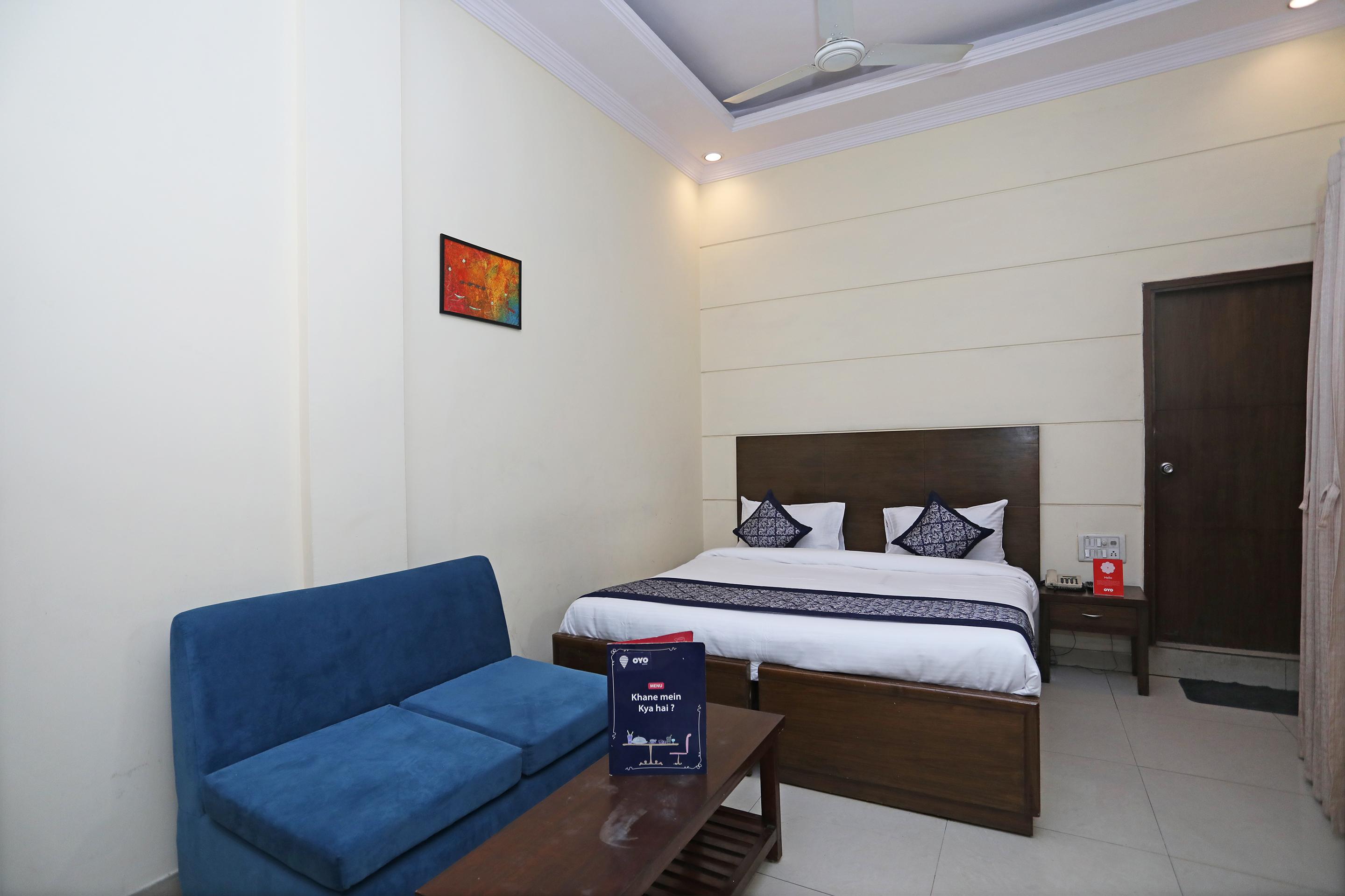 Capital O 10750 Hotel Vivek New Delhi Eksteriør billede