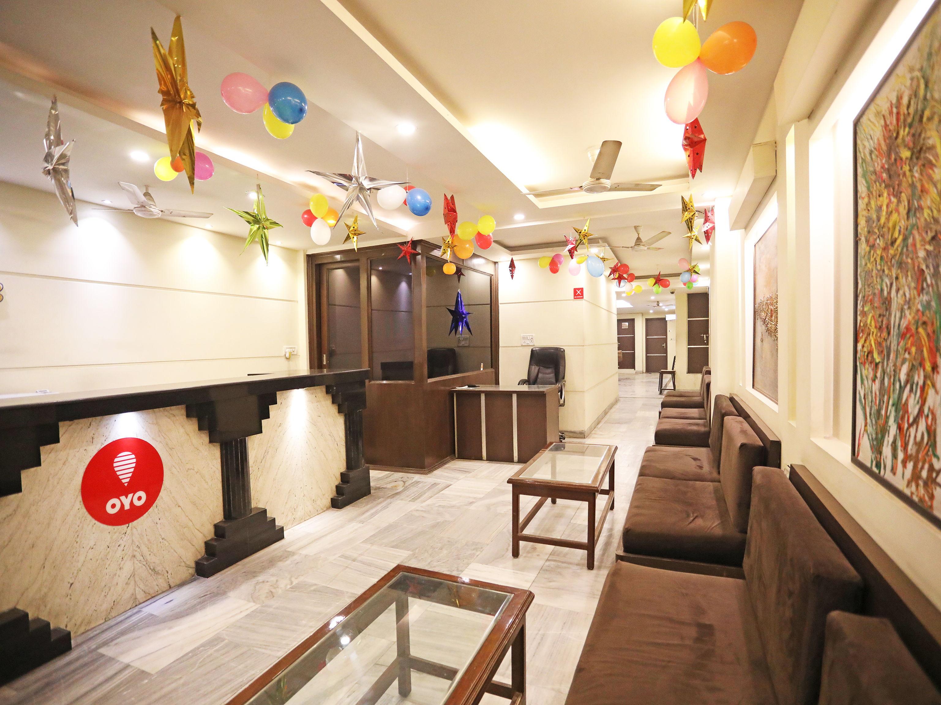 Capital O 10750 Hotel Vivek New Delhi Eksteriør billede