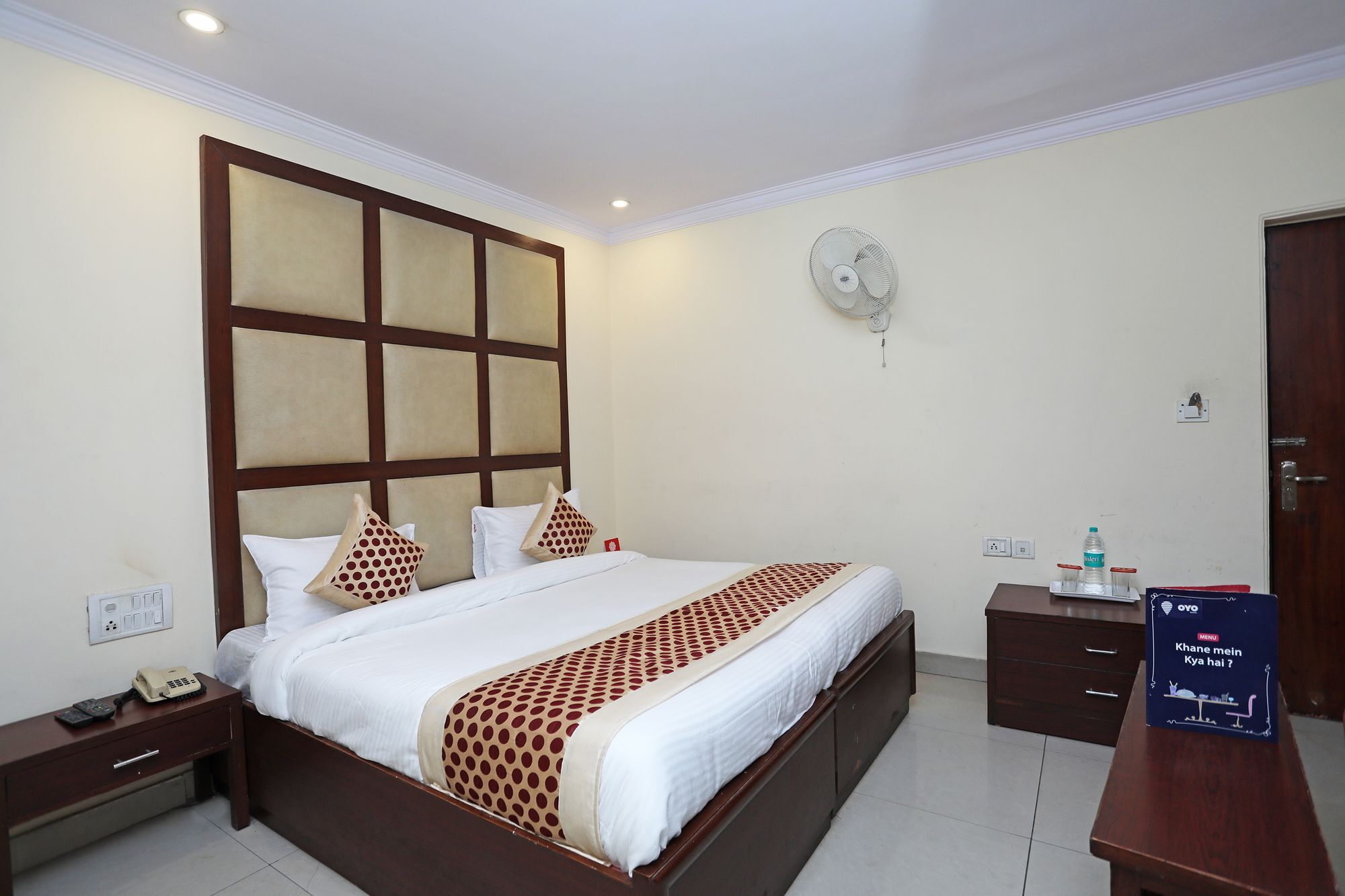 Capital O 10750 Hotel Vivek New Delhi Eksteriør billede